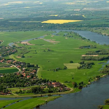 Am Elbdeich Apartament *